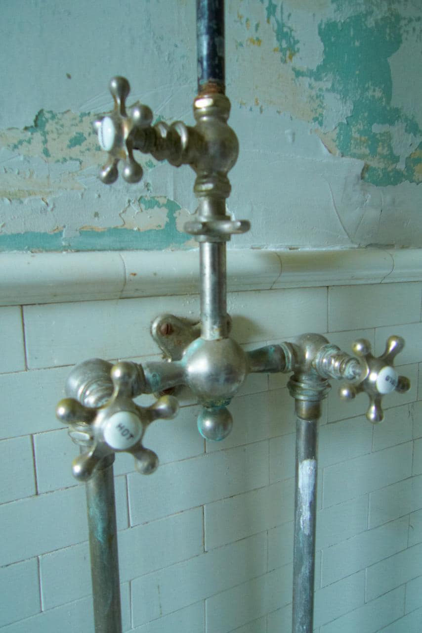 Mtp mansion Suzanne bathroom faucet