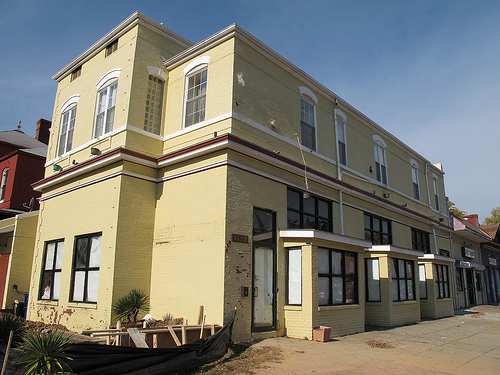 red_hen_bloomingdale