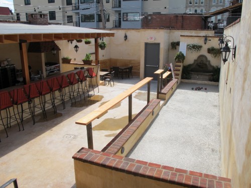 vinoteca_patio