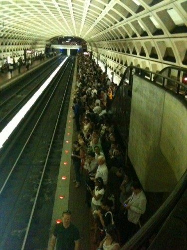 crowded_metro