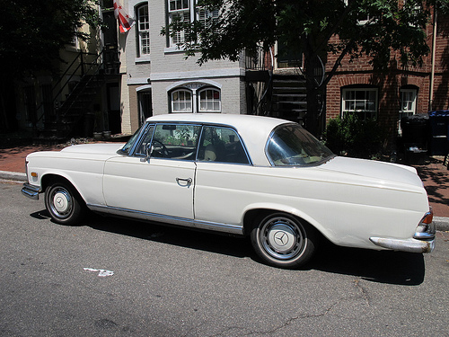 mercedes_280_se_city_ride_popville