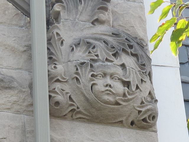 house_sculptures