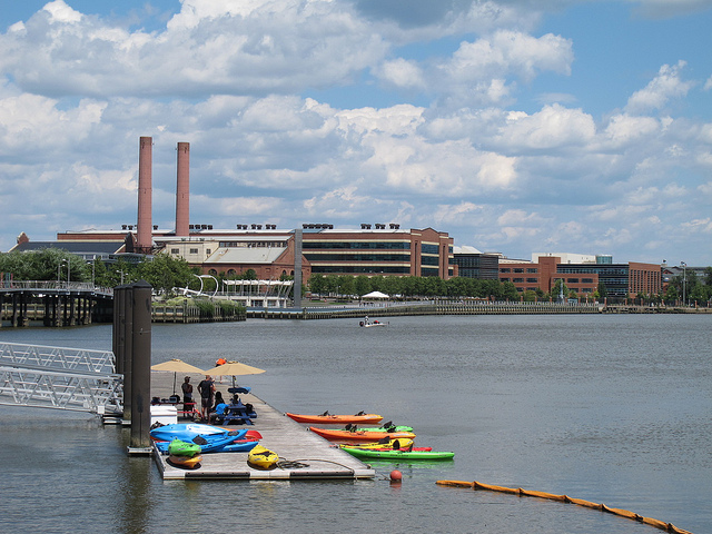 kayak_navy_yard