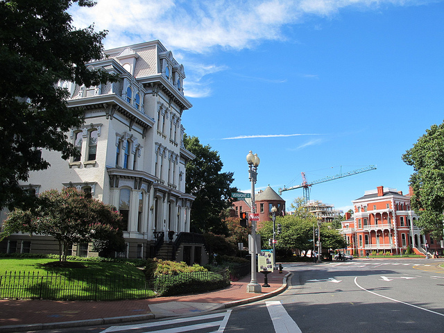 Shadows of the_logan_mansions