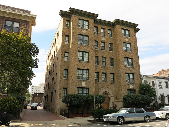 halloween_decoration_shaw