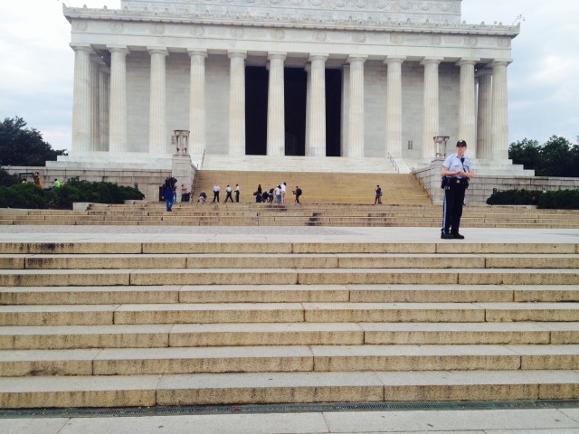 lincoln_memorial_closing