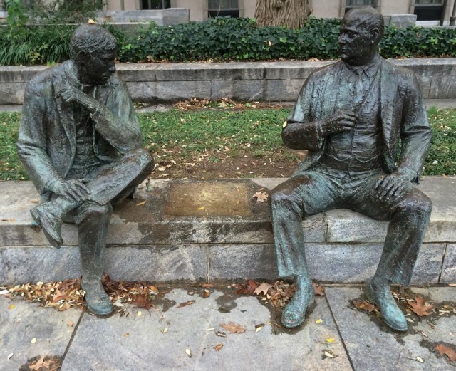 BZXMFx5CYAAQOLO.jpg_large