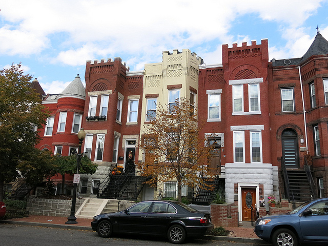 bloomingdale_castle_house