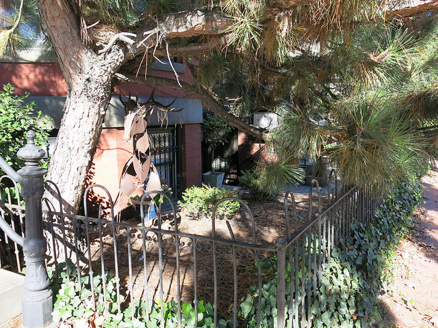 lawn_decoration_popville