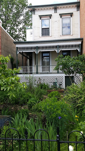 14250875273_f3d21db0d8_z