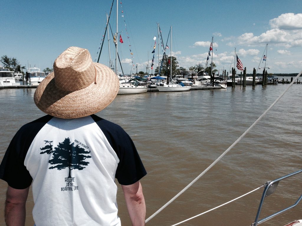 Colonial beach yacht club