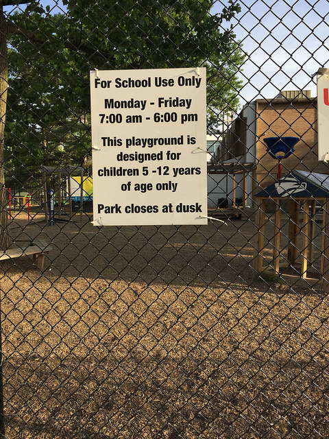 17497494398_1247b4f4bf_z