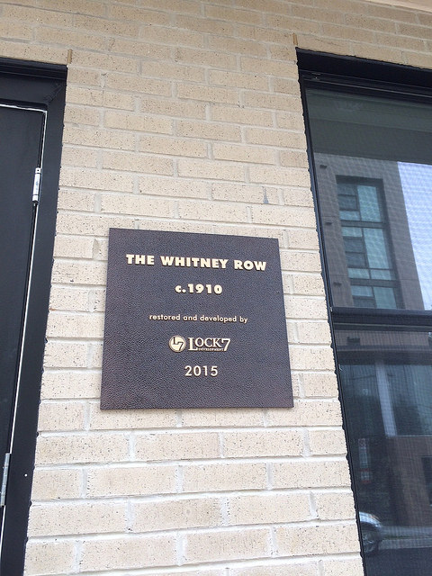 18907156813_06ec1a74f1_z