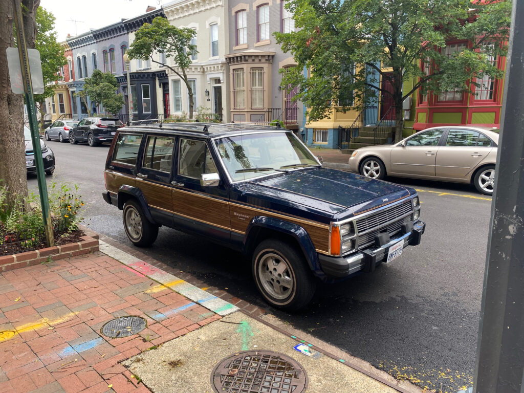 Jeep Wagoneer Limited