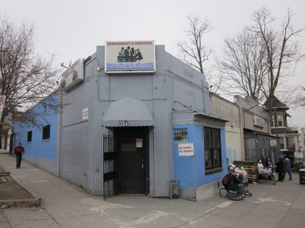 El Salvadorena popville