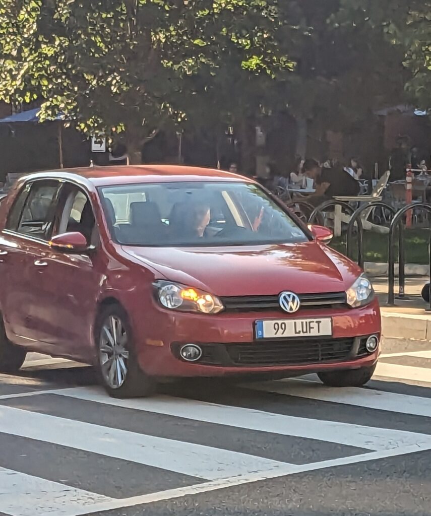 PXL_20230901_215324904