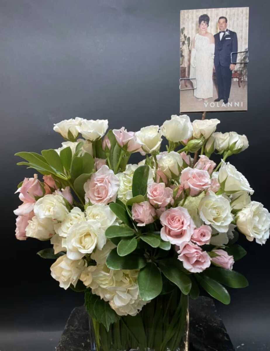 Image from Celebrate Mother’s Day With a Gorgeous Flower Arrangement From Volanni
