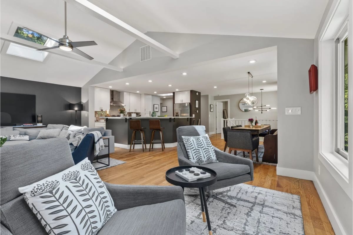 Indoor and out, flexible spaces for gathering, collaborating, eating & napping.
